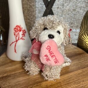 TY Beanie Baby - SNOOKUMS the Dog Sweetie Pie Heart ❤️ Plush 2005